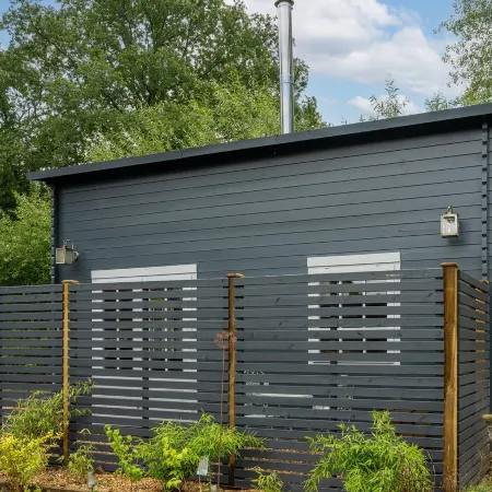 Walliswood Lodge - Rural Retreat - Newly converted, Wood Burner, Air Con, wi-fi Отели в г. Доркинг