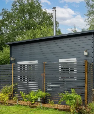 Walliswood Lodge - Rural Retreat - Newly converted, Wood Burner, Air Con, wi-fi Hotels in Dorking