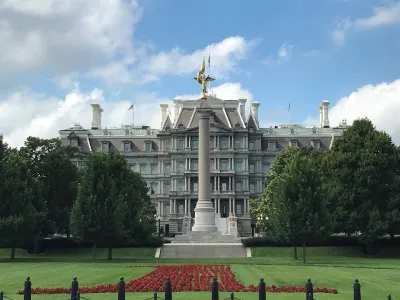 3-bedroom townhome in charming Clarksburg  in calm neighborhood.45 mn to DC 워터스 하우스 스페셜 파크, 맹픅 주변 호텔