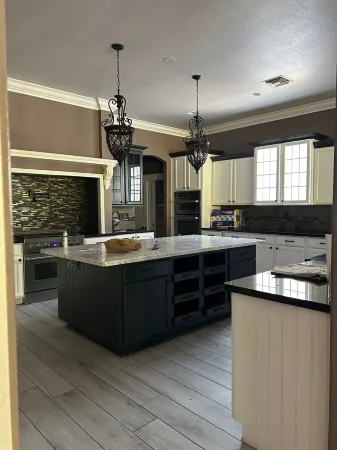 Luxurious 4-bedroom house with courtyard and pool in Las Vegas Отели рядом с достопримечательностью «Парк Флойд Лам»