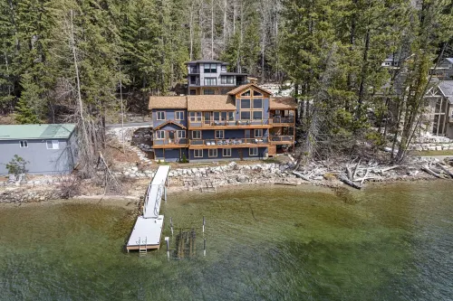 Serene lakefront cabin on Lake Wenatchee-20 min from Leavenworth/Stevens Pass