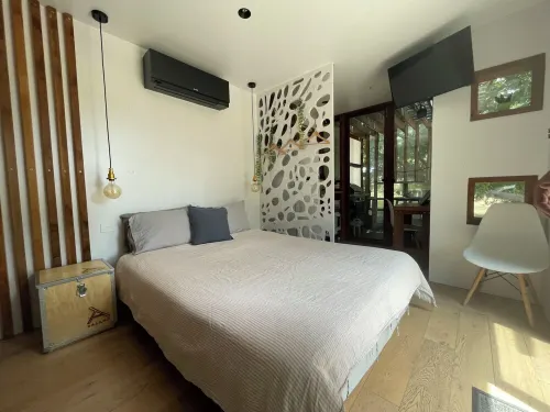 Acorn Nook @ Lazy Ballerina - Rustic Eco Tiny Home Các khách sạn ở Dingabledinga