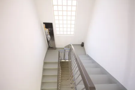 Modern newly renovated apartment near Como