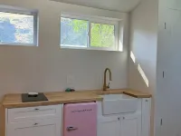 Cozy Stay in the Okanagan. Top wineries and golf courses just minutes away. Hotels in Oliver