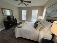 Fabulous One Bed/One Br with Sunroom and Built-in Desk Area