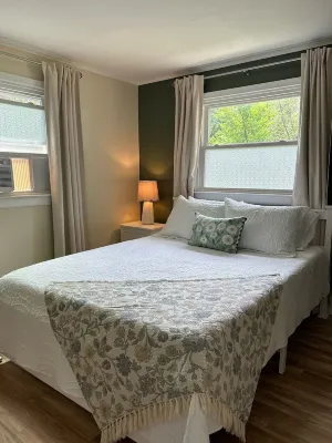 Charming 3-bedroom entire house in gorgeous Corning with WiFi