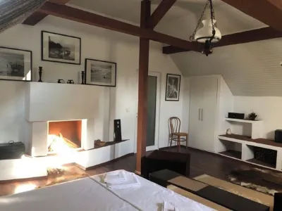 LILU HOUSE ,4-bedroom villa in peaceful Câmpina with WiFi Hotel a 