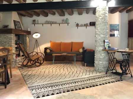 Ancienne Étable Entièrement Rénovée au Cœur du Parc National du Vercors