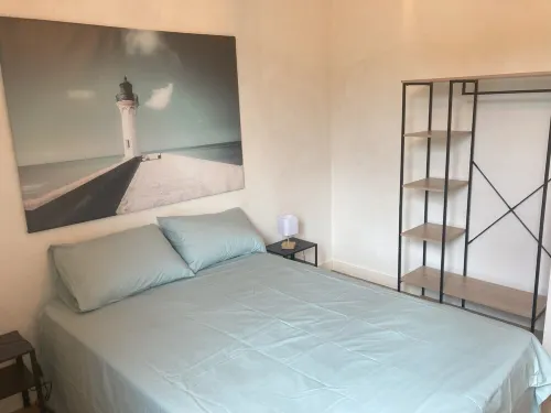 Gîte au Cœur du Beaujolais, Dans un Domaine Viticole Hotels in Bully