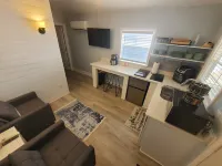 Cozy cottage in enjoyable Murrells Inlet with WiFi, AC