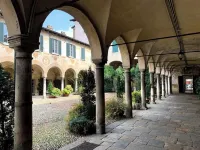 LA TERRAZZA - Very Quiet - Free park - 3 min Varese center and lake - AIR Cond.