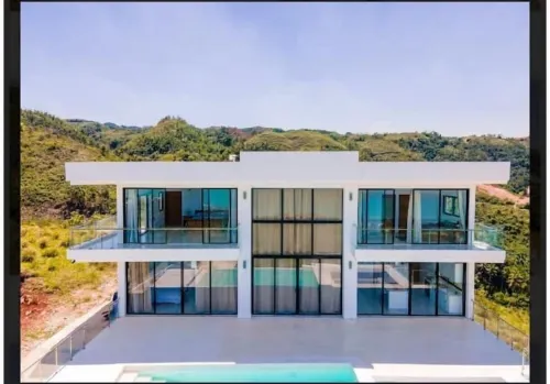 Beautiful Ocean And Mountain View