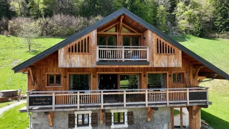 Le Refuge du Grand-père Отели в г. Танэнж