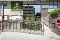 해변에서 500미터 떨어진 수영장과 자쿠지가 있는 독점적인 숙박 - ELF