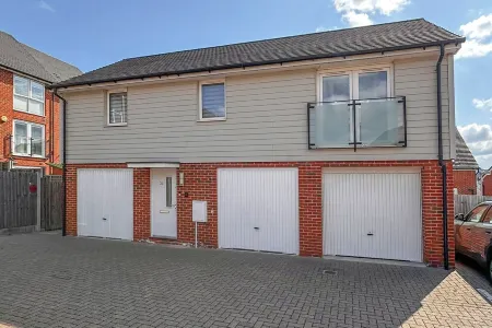 Cozy and modern two-bedroom apartment