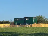 The Bus On The HillStay in total peace in Devon, home of 2 moors and 2 shores Hotels in Tiverton