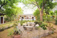 CORSELLI HOUSE Hotels in Aposentillo