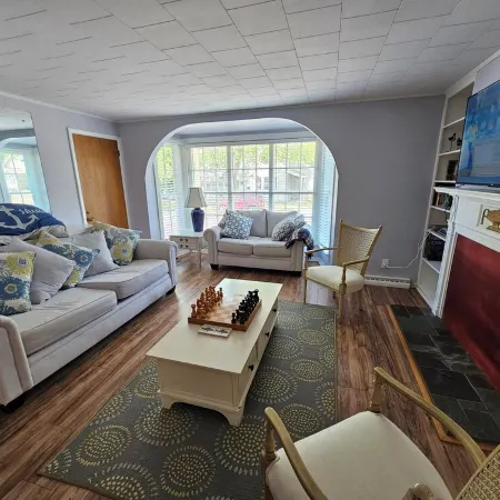 Spacious Decorated Apartment: Your Perfect Stylish Living Space