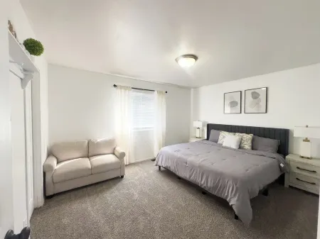 Cute/Cozy 4-bedroom house West Valley City with games area