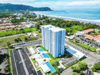 2-bedroom condo in phenomenal Jacó with AC, WiFi, fitness room