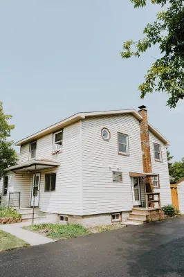 Family Friendly 4BR/3BA Retreat - Near Greek Peak, Cornell, & SUNY Cortland Hotels in Virgil