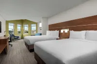 Holiday Inn Express & Suites MARINA - STATE BEACH AREA by IHG - Wifi