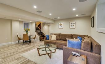 Walk to Hudson River Parks: Recently Renovated Apt