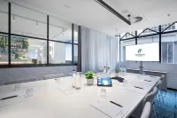 Holiday Inn Melbourne Bourke Street Mall by IHG