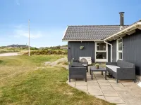 "Filip" - 100m from the Sea - Parkering