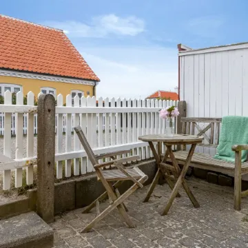 "Frederike" - 300m from the Sea