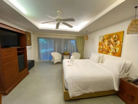 Lokal Phuket "Former K-Hotel"