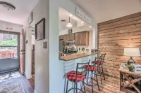 Updated Ruidoso Mountain Escape w/ Deck & Balcony! -  Ferienwohnungen