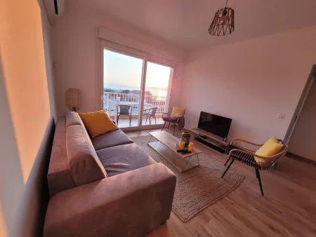 Propriano: Sea view, Waterfront Отели в г. Проприано