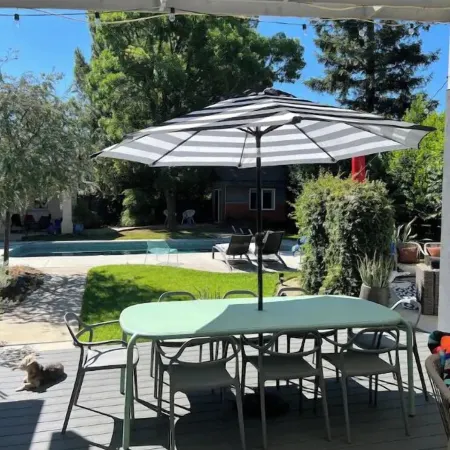 West Park House | Relaxing Park Life