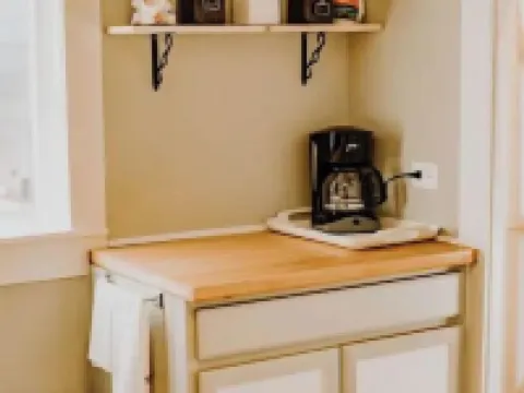 Vintage shotgun home with modern updates Hoteles en Dillon