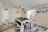 7 Mi to Beach! Sneads Ferry Family Home w/ Hot Tub - 2-Star