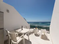 Apartment in Las Palmas by Las Canteras Beach - Mountain view