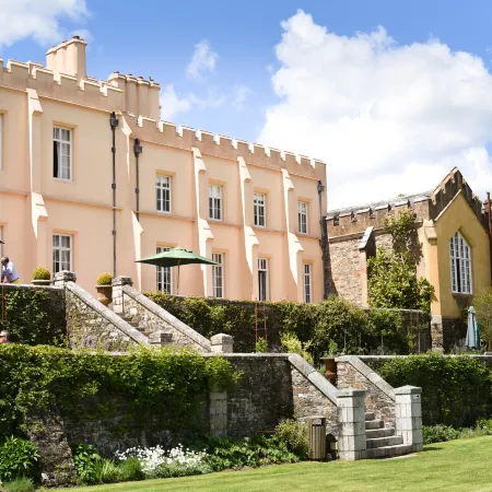 Castle in Tamar with Pool and Gardens