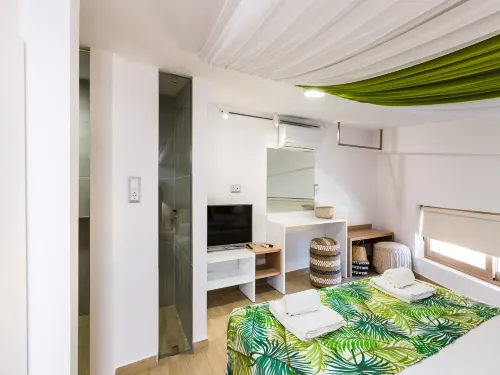 Villa in Bali with Pool & Mountain Views - 3-Star