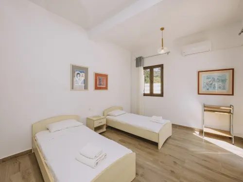 Villa in Panormo with Private Pool & Beach - 3-Star