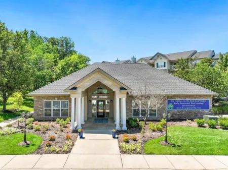 Landing Apartments - Eureka