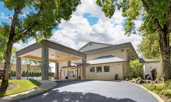 Best Western Plus Prairie Inn