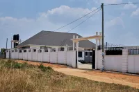 Gibson Motel Hotels in Kashari