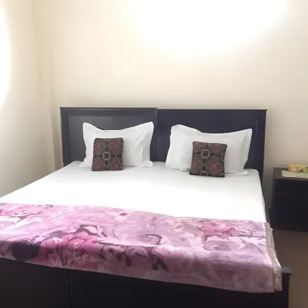 Yasin Holiday Hotel Отели в г. Гилгит