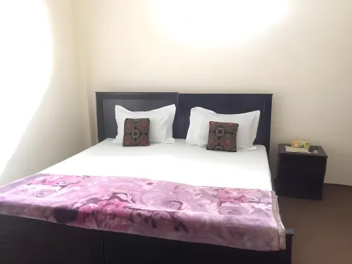 Yasin Holiday Hotel