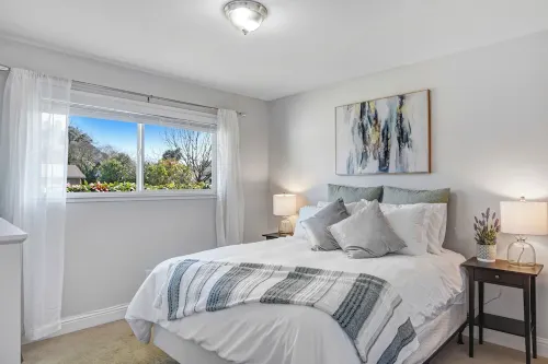 Escape to Wine Country with Friends & Family