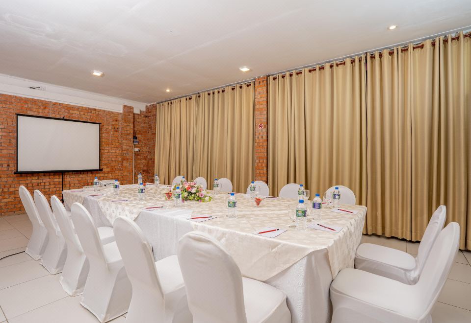 Mirage Hotel Colombo Over view