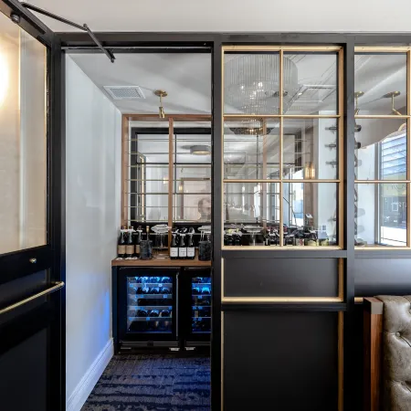 Hotel Fort des Moines, Curio Collection by Hilton