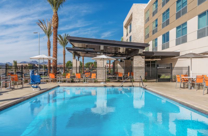 Holiday Inn Express & Suites Lake Havasu - London Bridge by IHG photo 2