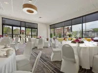 Holiday Inn & Suites CHARLESTON WEST by IHG Hotels near State Museum
